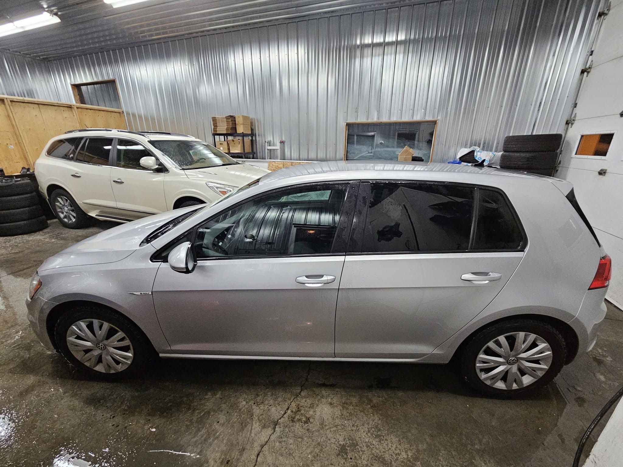 2015 Volkswagen e-Golf Hatchback Electrique - Image 4