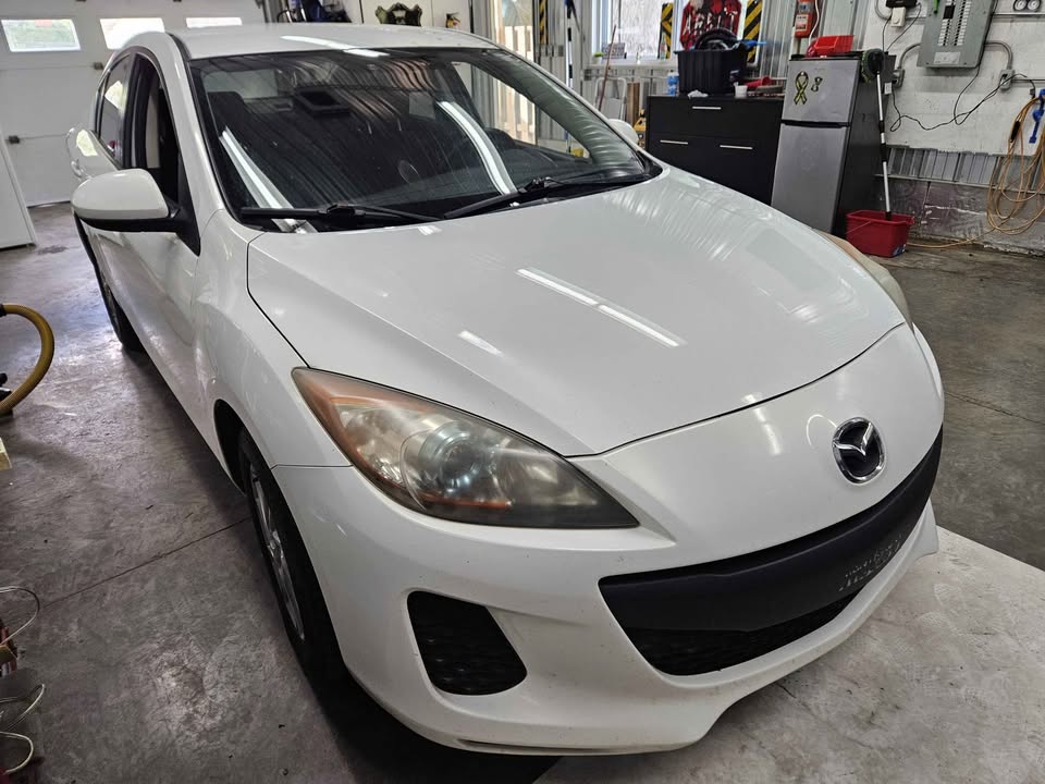 2013 Mazda3 GS-SKY Manuelle - Image 2