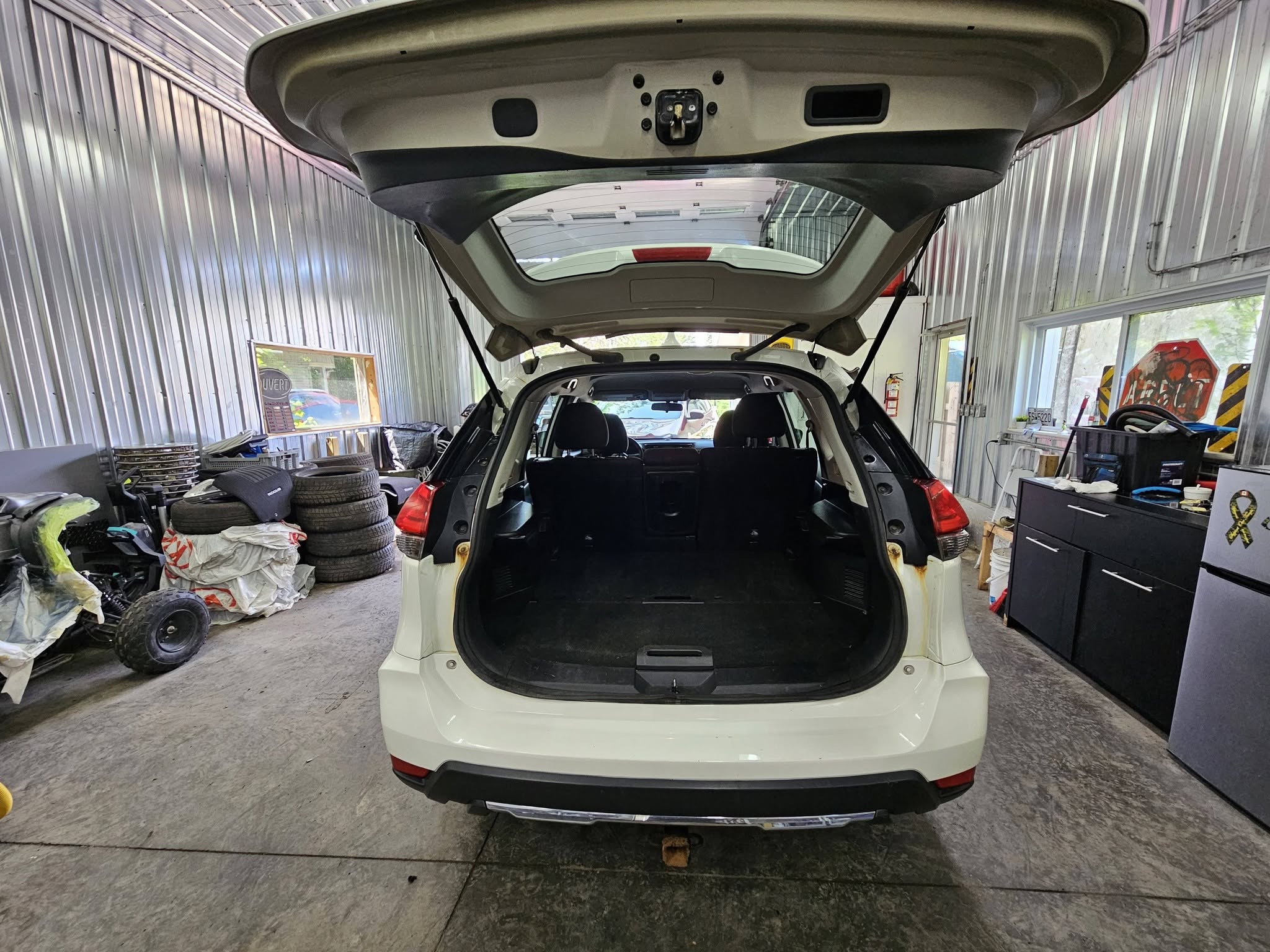 2017 Nissan Rogue S - Image 12