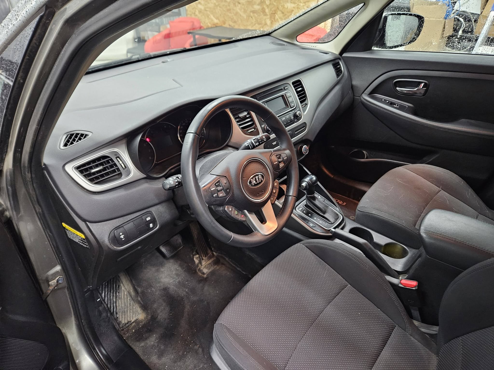 2015 Kia Rondo GDI - Image 9