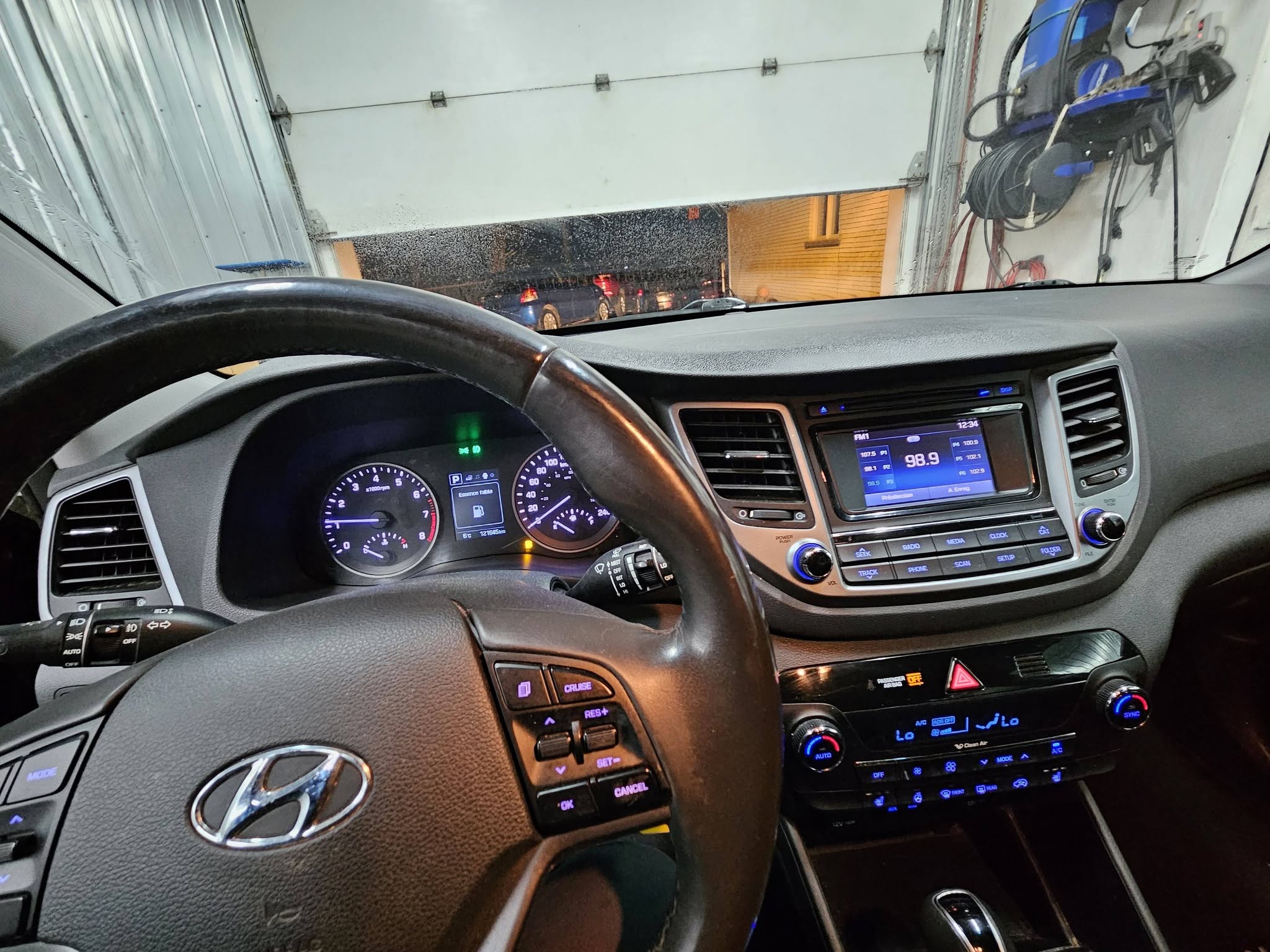 2016 Hyundai Tucson Premium 1.6L Turbo AWD - Image 9