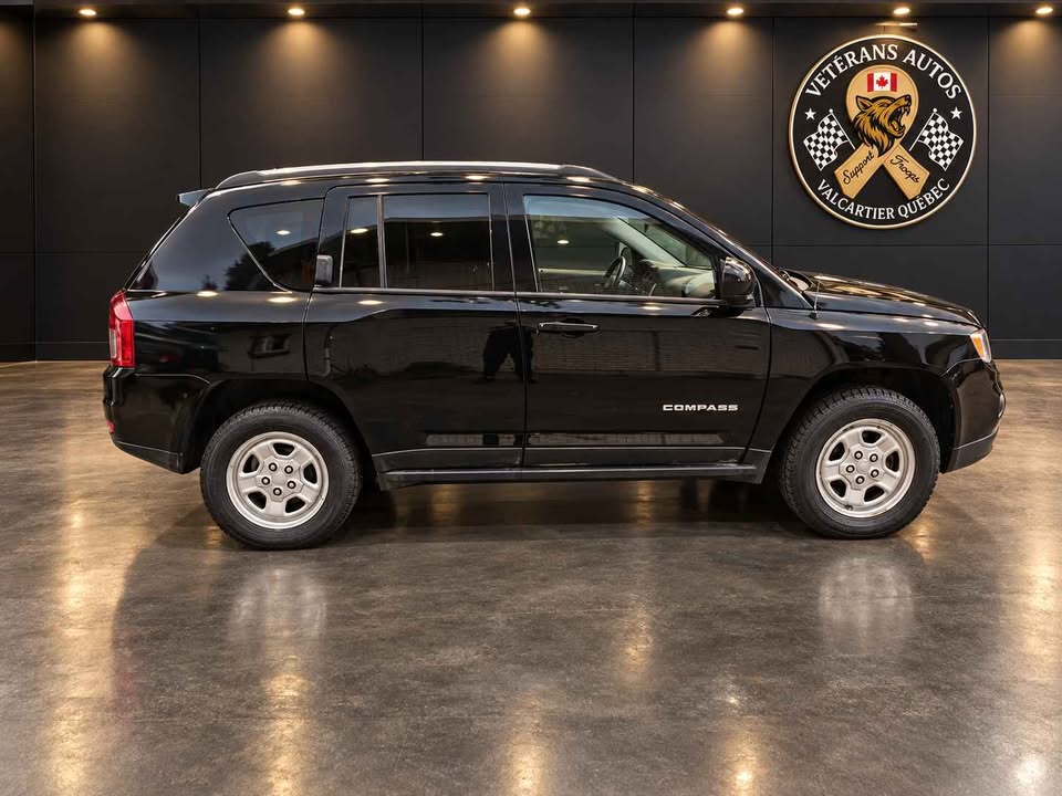 2014 Jeep Compass North - Image 4