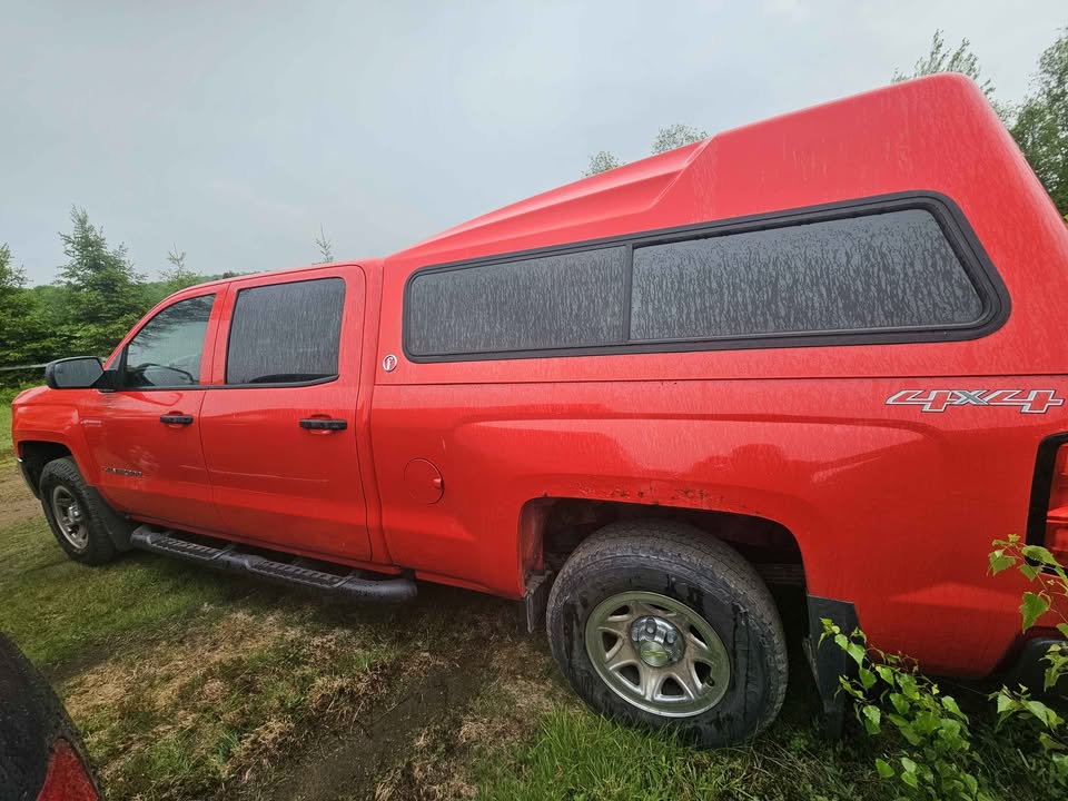 2016 Chevrolet Silverado 1500 LS Crew Cab 4x4 - Image 4